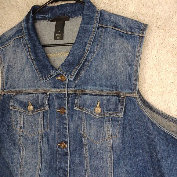 Lane Bryant Cropped Button-Down Denim Vest Women's Plus Size 26 Stretch Pockets - Picture 5 of 13